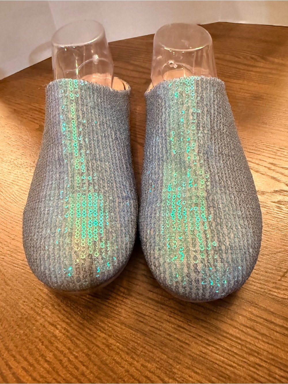 Fitflop Chrissie slippers. Iridescent blue sequin. Women size 9 - Picture 3 of 6